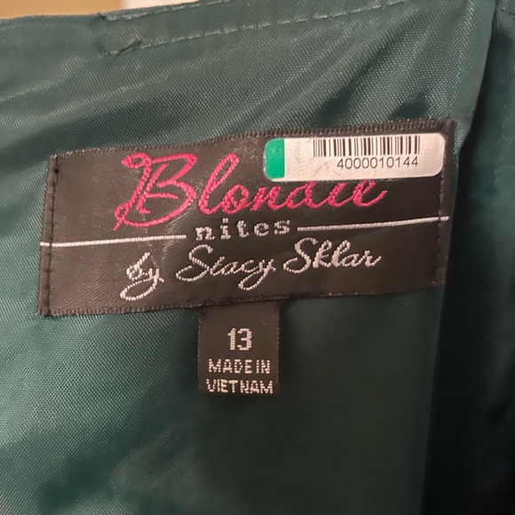 Blondie Cocktail Dress Deep Green - Picture 7 of 8